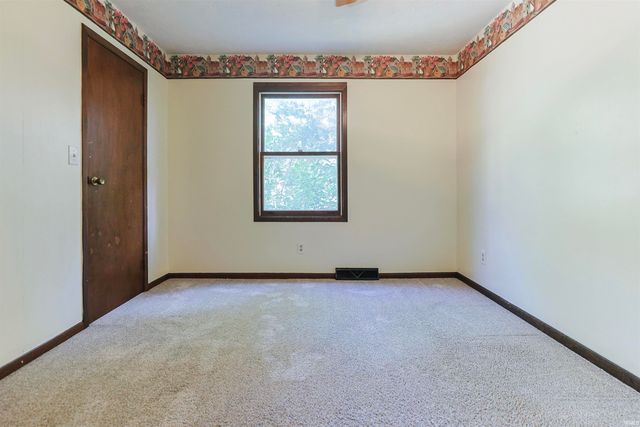 26222 Tyris Street, South Bend, IN 46619