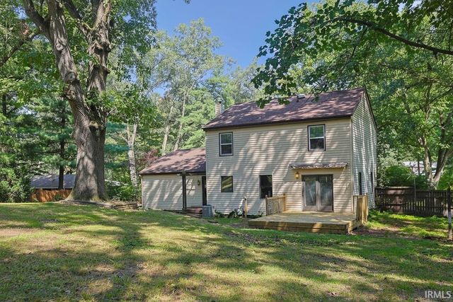 26222 Tyris Street, South Bend, IN 46619