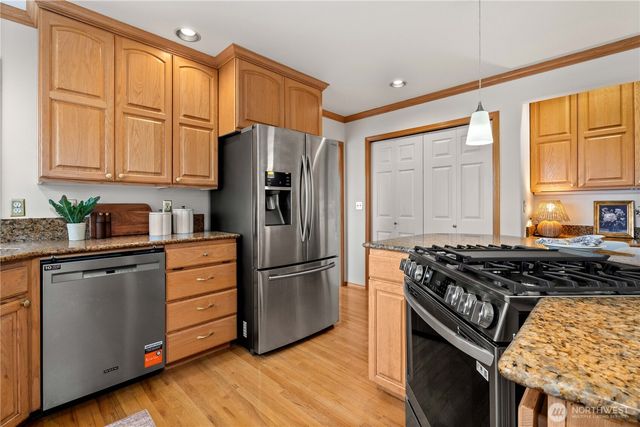5404 NE 197th Street, Lake Forest Park, WA 98155