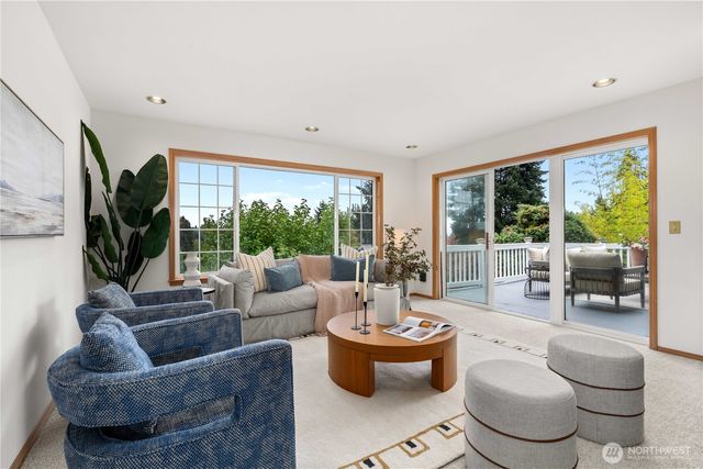 5404 NE 197th Street, Lake Forest Park, WA 98155