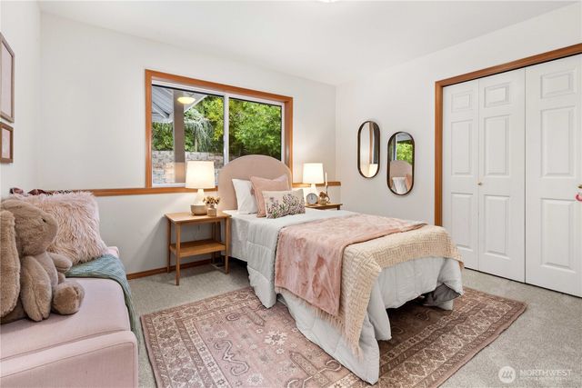 5404 NE 197th Street, Lake Forest Park, WA 98155