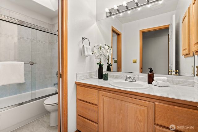 5404 NE 197th Street, Lake Forest Park, WA 98155