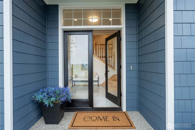 5404 NE 197th Street, Lake Forest Park, WA 98155