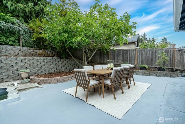5404 NE 197th Street, Lake Forest Park, WA 98155