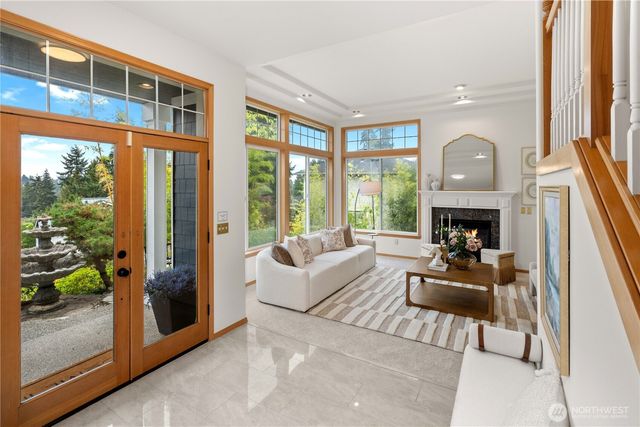 5404 NE 197th Street, Lake Forest Park, WA 98155