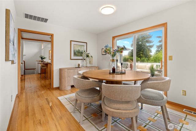 5404 NE 197th Street, Lake Forest Park, WA 98155