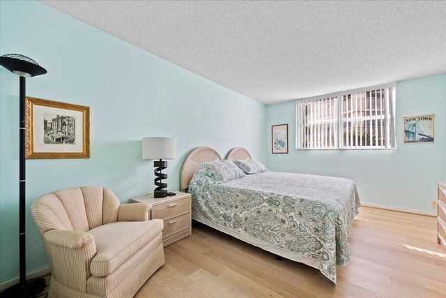 3540 S Ocean Boulevard 309, South Palm Beach, FL 33480