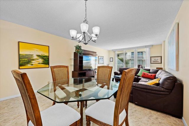 3540 S Ocean Boulevard 309, South Palm Beach, FL 33480