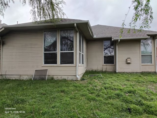 8601 Lariat Circle, Fort Worth, TX 76244