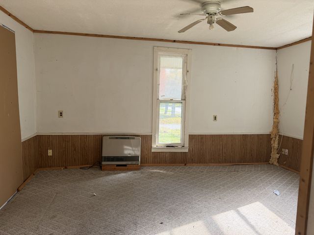 62 High St, E, Mc Ewen, TN 37101