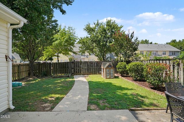 109 Danesway Drive, Holly Springs, NC 27540