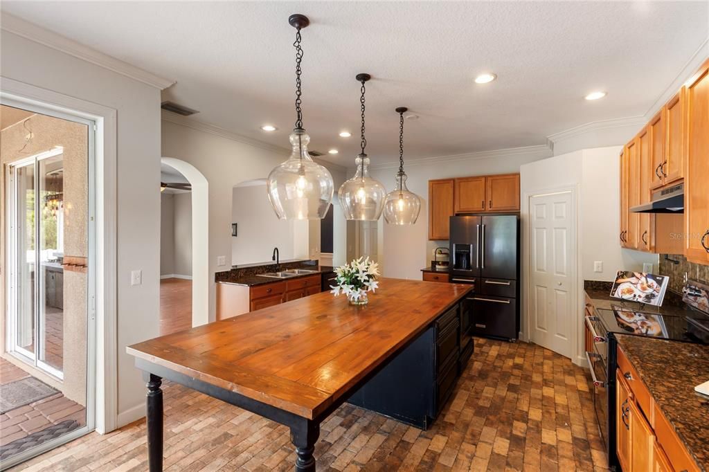 Image 5 of property listing at 3255 DUNSTABLE DRIVE, Land O Lakes, FL 34638