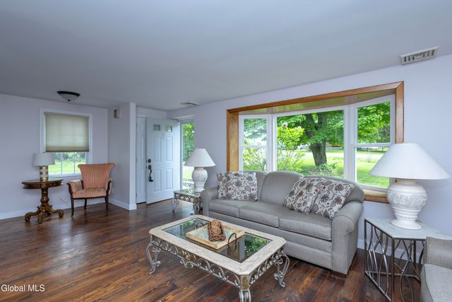1100 Sacandaga Road, Glenville, NY 12302