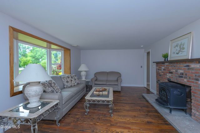 1100 Sacandaga Road, Glenville, NY 12302