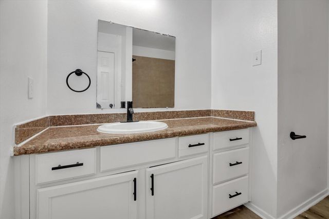 6933 Liverpool Street A, Houston, TX 77021