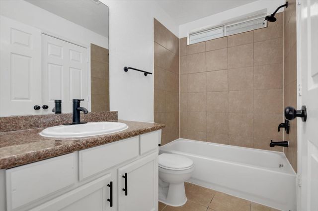 6933 Liverpool Street A, Houston, TX 77021