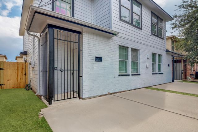 6933 Liverpool Street A, Houston, TX 77021