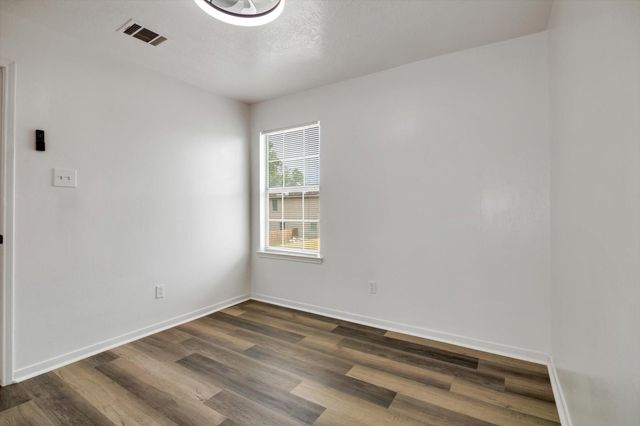 6933 Liverpool Street A, Houston, TX 77021