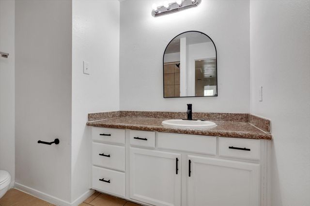 6933 Liverpool Street A, Houston, TX 77021