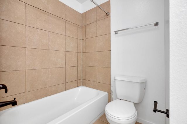 6933 Liverpool Street A, Houston, TX 77021