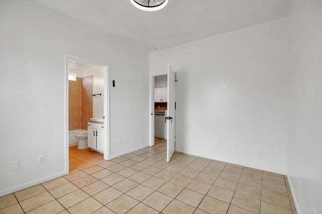 6933 Liverpool Street A, Houston, TX 77021