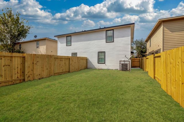 6933 Liverpool Street A, Houston, TX 77021