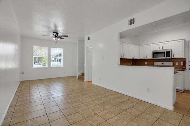 6933 Liverpool Street A, Houston, TX 77021