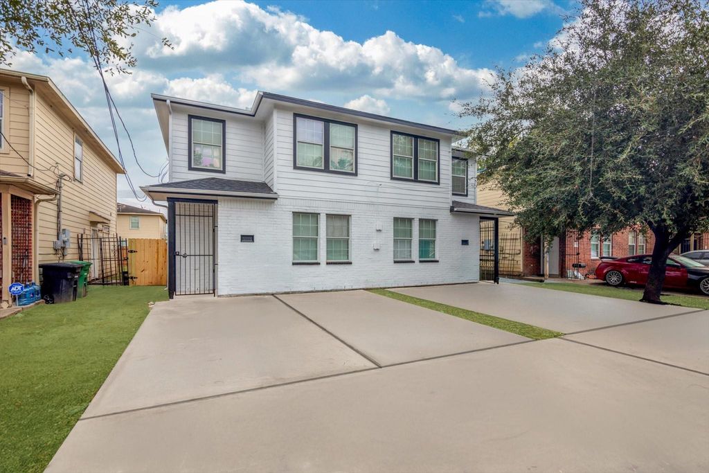 6933 Liverpool Street A, Houston, TX 77021