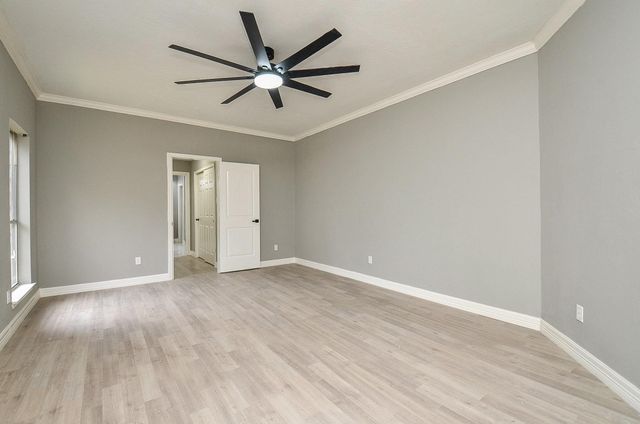 9211 Abbey Chase Lane, Houston, TX 77095