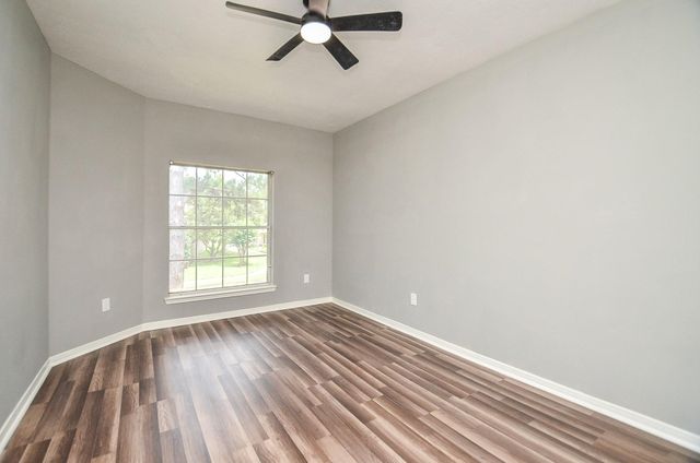 9211 Abbey Chase Lane, Houston, TX 77095