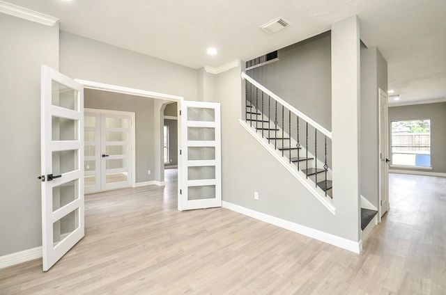 9211 Abbey Chase Lane, Houston, TX 77095