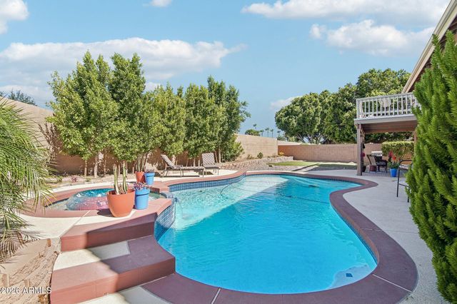 19419 N 67TH Drive, Glendale, AZ 85308