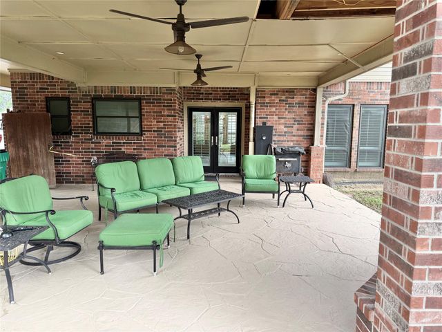 3807 Summer Lane, Baytown, TX 77521