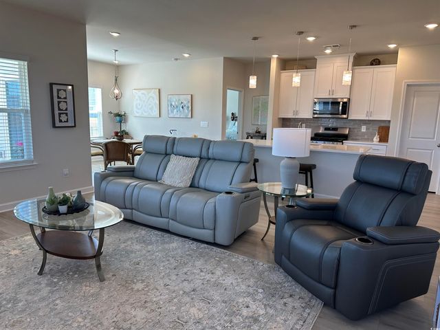 435 Rollins Dr., Longs, SC 29568