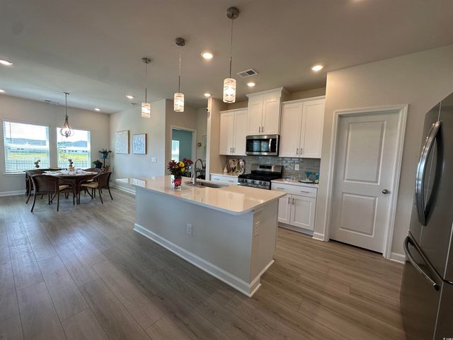 435 Rollins Dr., Longs, SC 29568