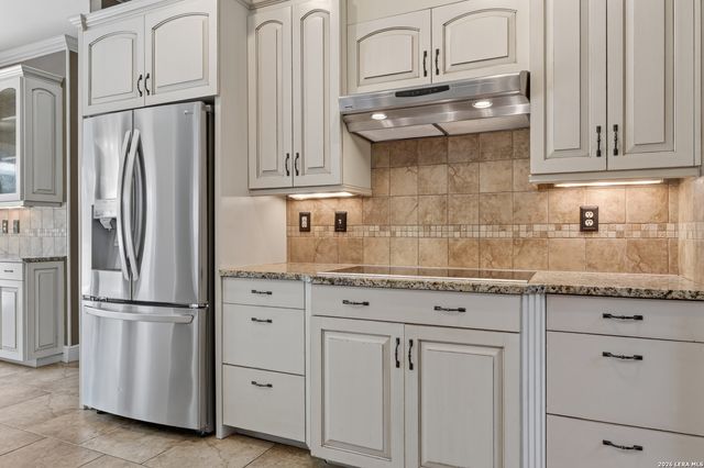 922 Riverstone Dr, San Antonio, TX 78258