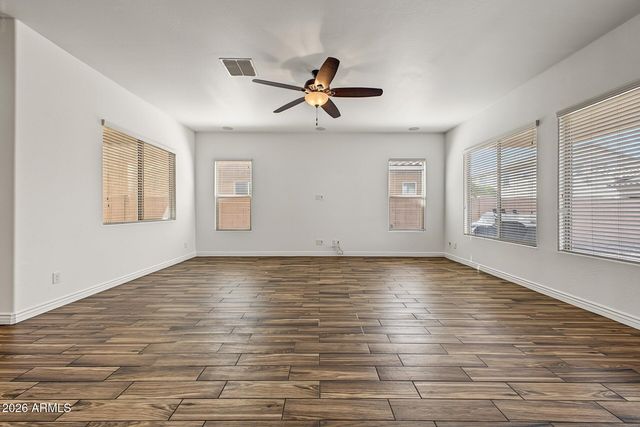 2664 E HAZELTINE Way, Gilbert, AZ 85298