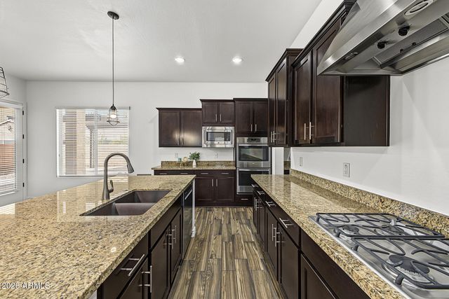 2664 E HAZELTINE Way, Gilbert, AZ 85298