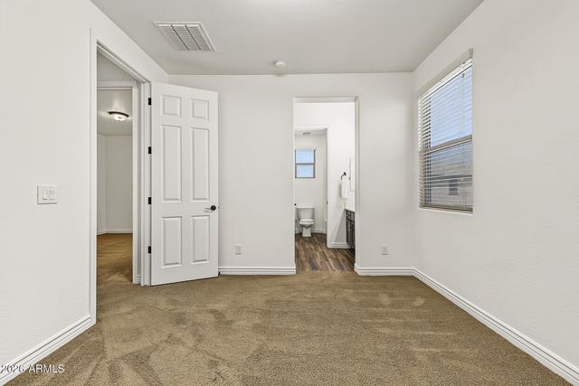 2664 E HAZELTINE Way, Gilbert, AZ 85298