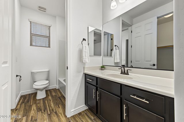 2664 E HAZELTINE Way, Gilbert, AZ 85298