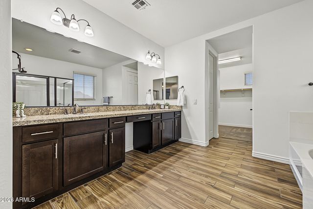 2664 E HAZELTINE Way, Gilbert, AZ 85298