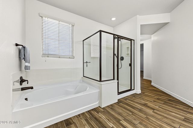 2664 E HAZELTINE Way, Gilbert, AZ 85298