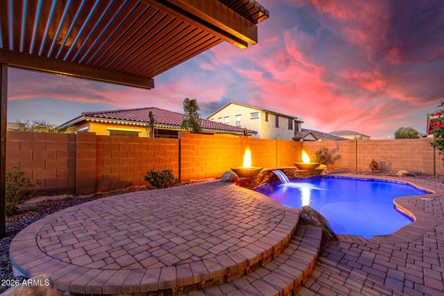 2664 E HAZELTINE Way, Gilbert, AZ 85298