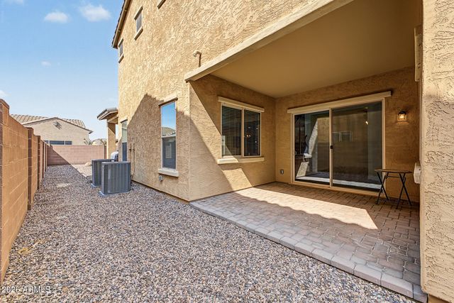 2664 E HAZELTINE Way, Gilbert, AZ 85298