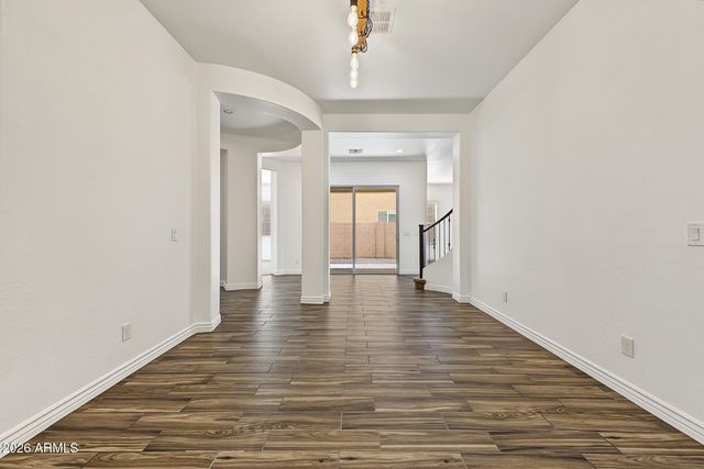 2664 E HAZELTINE Way, Gilbert, AZ 85298