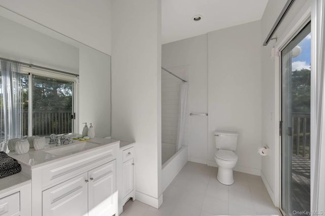 3 Meadow Way, Westhampton Beach, NY 11978