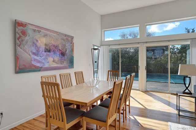 3 Meadow Way, Westhampton Beach, NY 11978