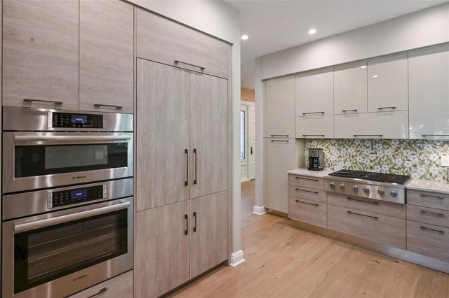 1749 LINCOLN PARK CIRCLE, Sarasota, FL 34236