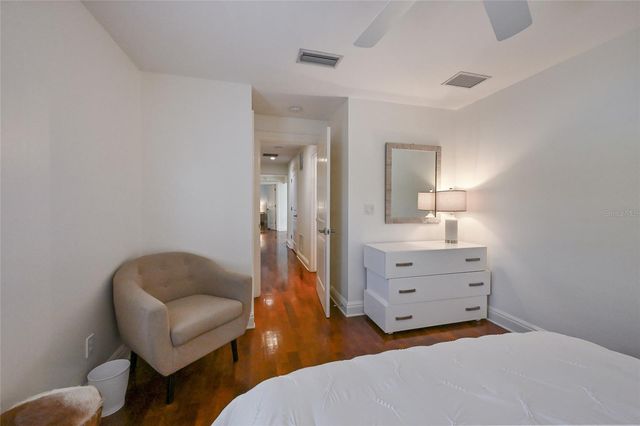 1749 LINCOLN PARK CIRCLE, Sarasota, FL 34236