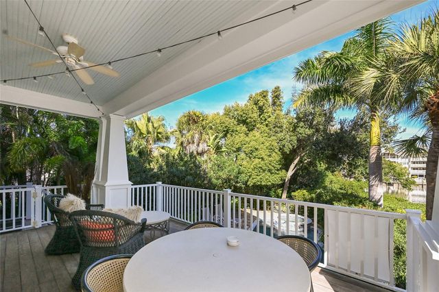 1749 LINCOLN PARK CIRCLE, Sarasota, FL 34236